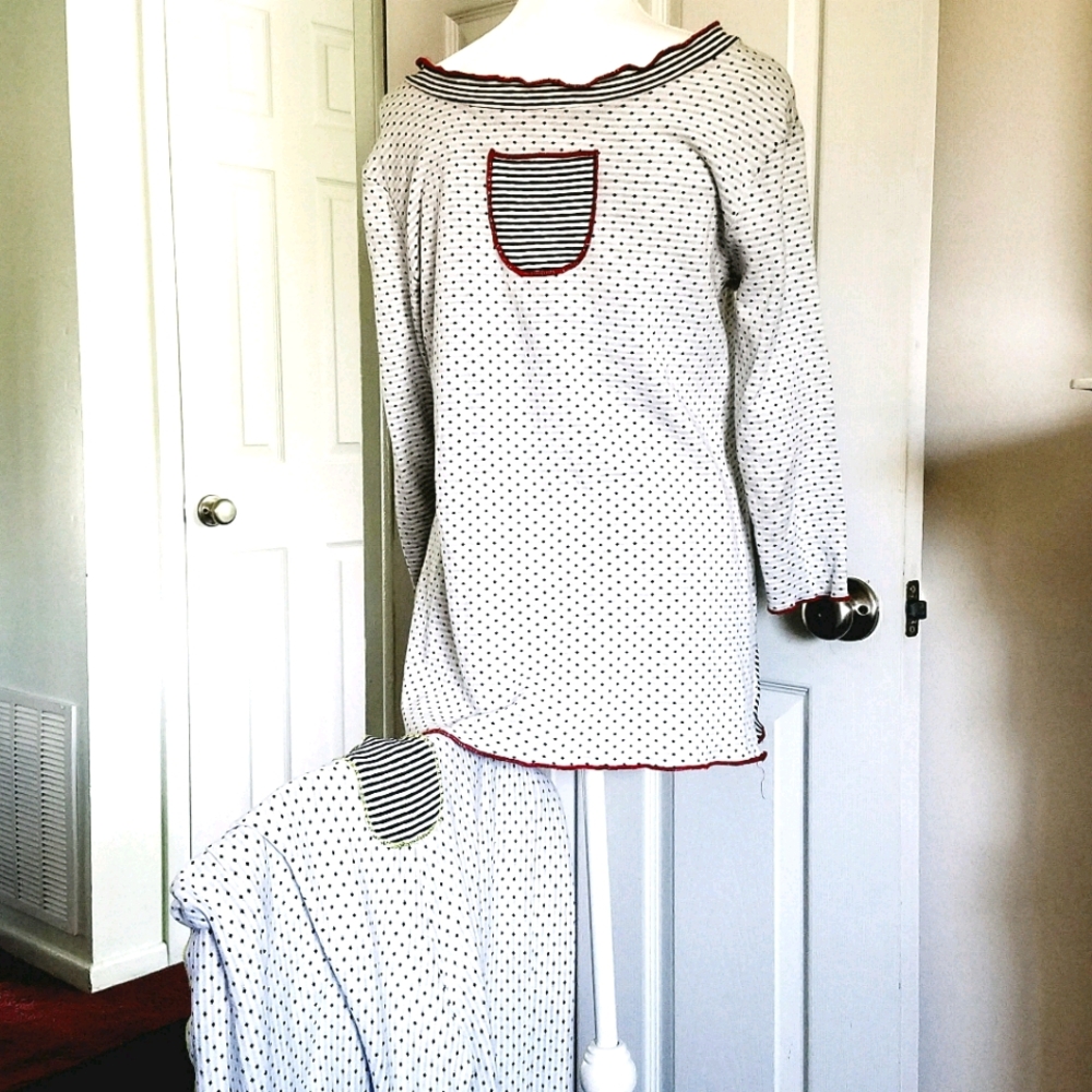 Reversable loungewear-size small